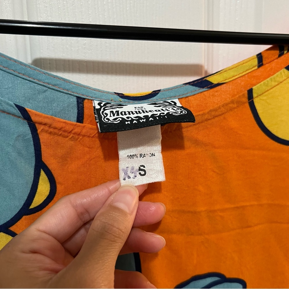 MANUHEALI’I Blouse - Picture 6 of 6